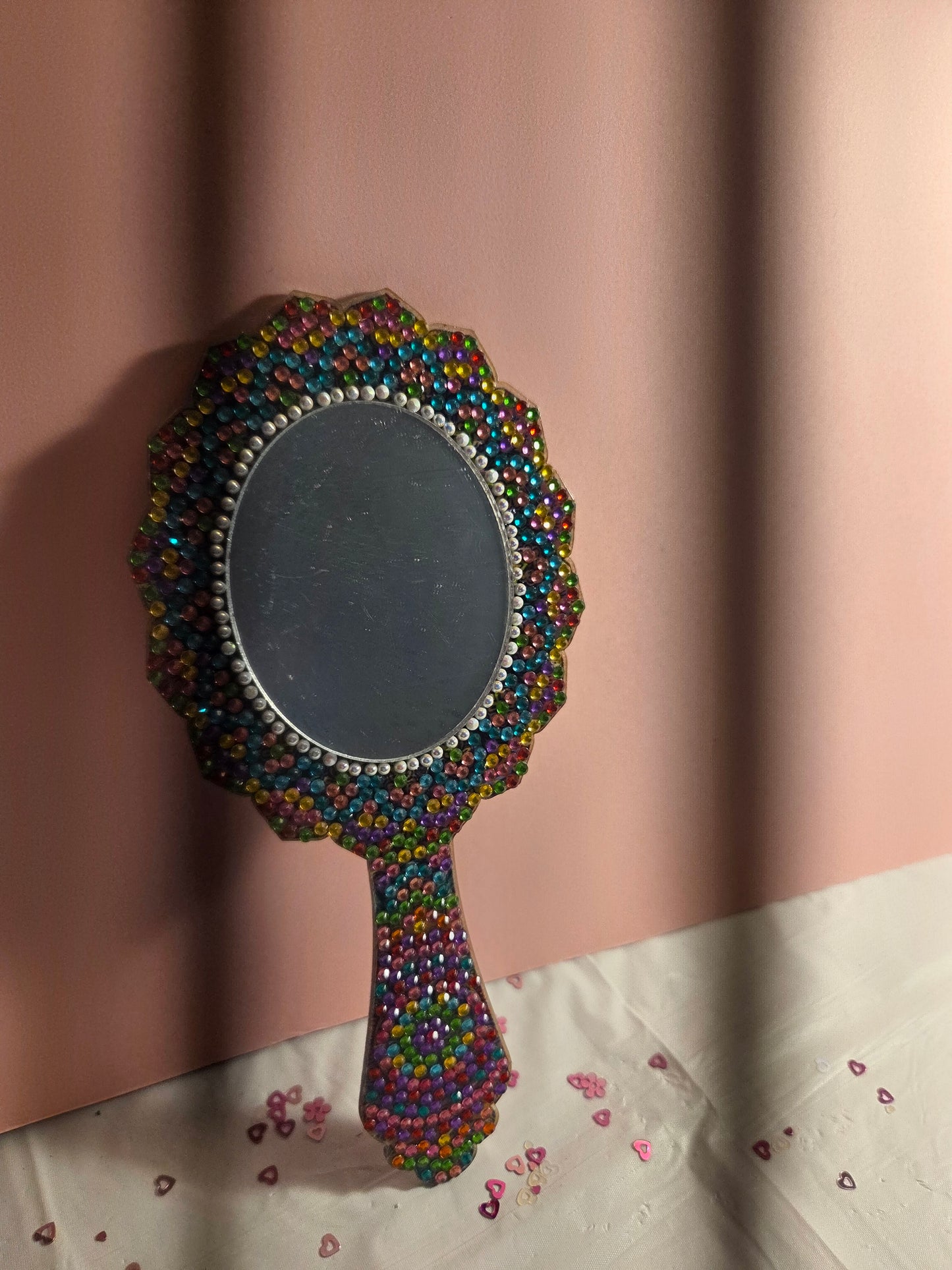 Handheld mirror