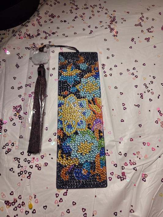Fantsy bookmark