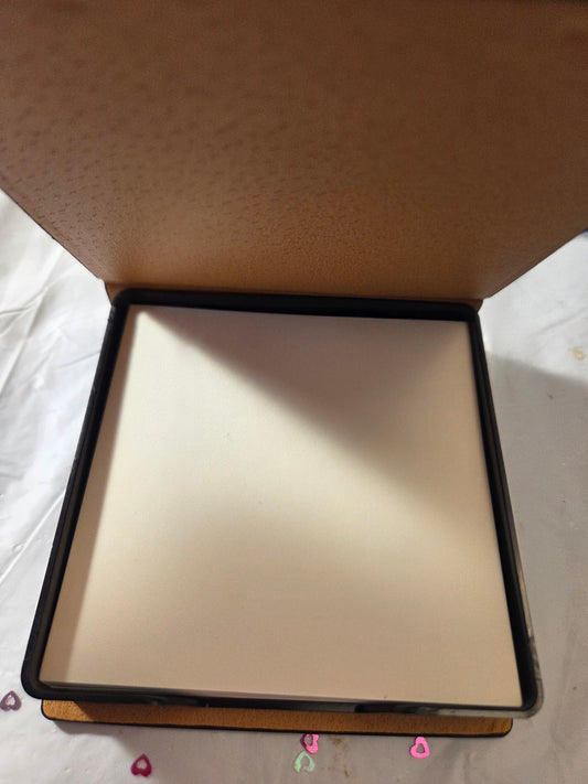 Desk note pad holder